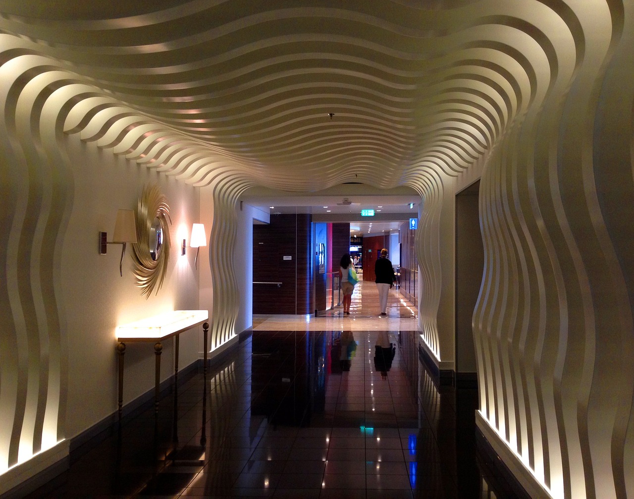 corridor, passage, lounge-366017.jpg